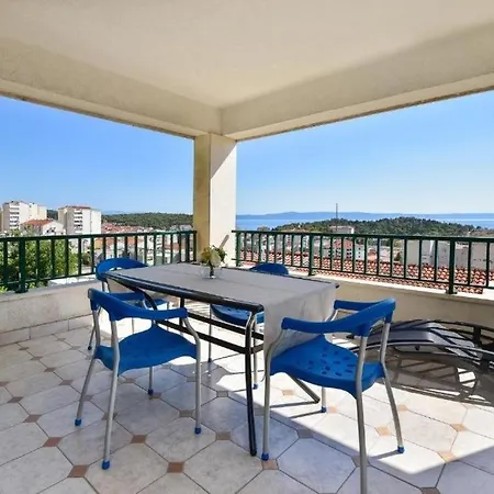 Apartman With Parking Space - 24992 Makarska