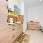 With Parking Space - 24992 아파트 마카르스카