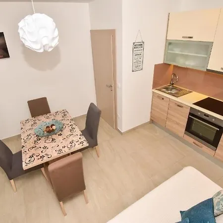 With Parking Space - 24992 * Makarska