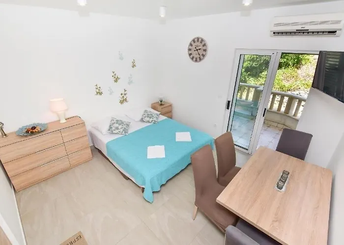 Apartman With Parking Space - 24992