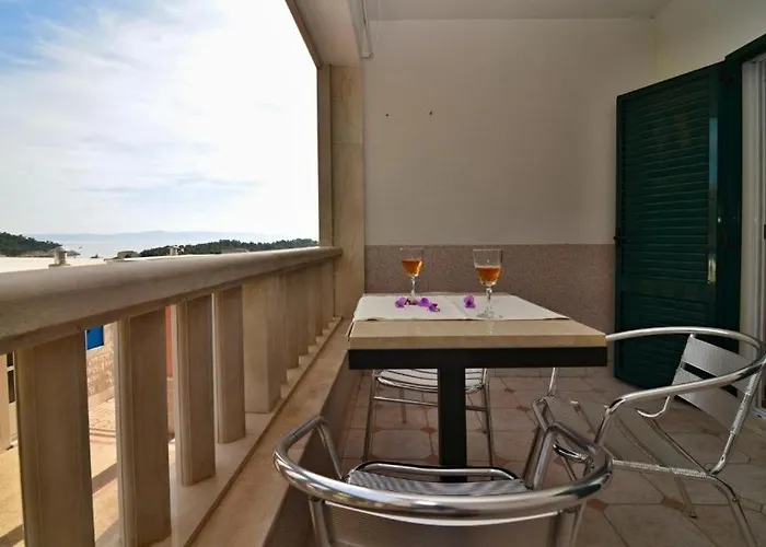 Apartman With Parking Space - 24992 *